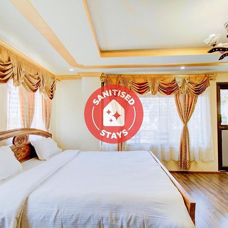 Capital O 79144 Coniferous Resort Cserrapundzsi Kültér fotó