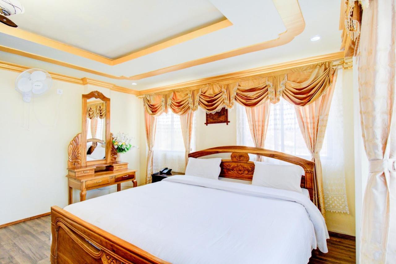 Capital O 79144 Coniferous Resort Cserrapundzsi Kültér fotó