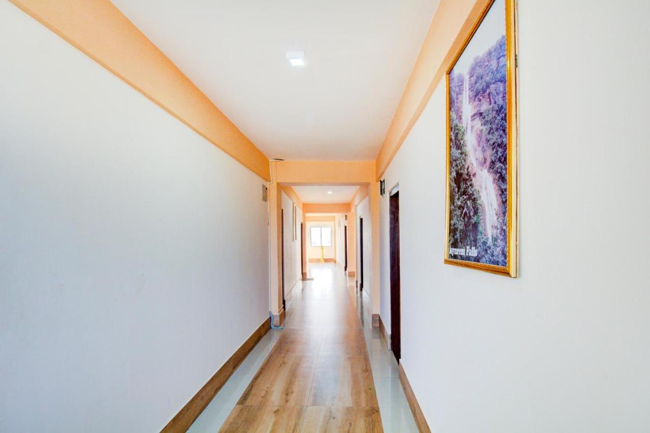 Capital O 79144 Coniferous Resort Cserrapundzsi Kültér fotó
