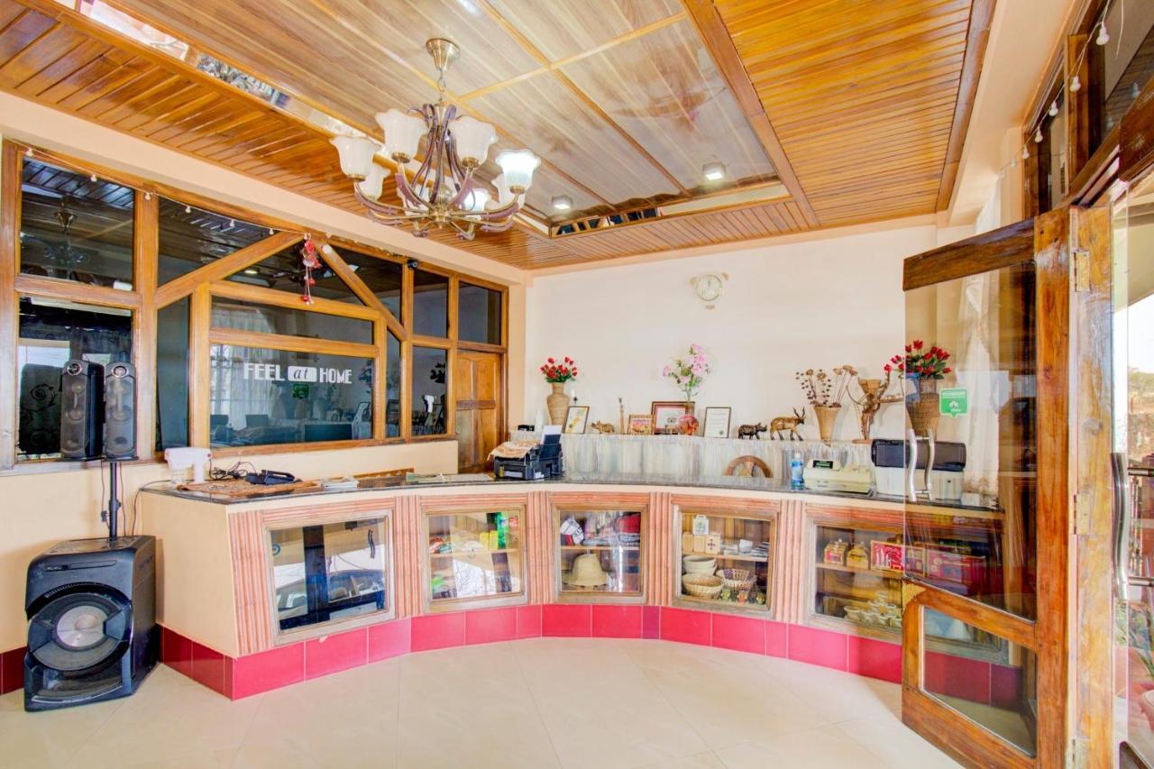 Capital O 79144 Coniferous Resort Cserrapundzsi Kültér fotó